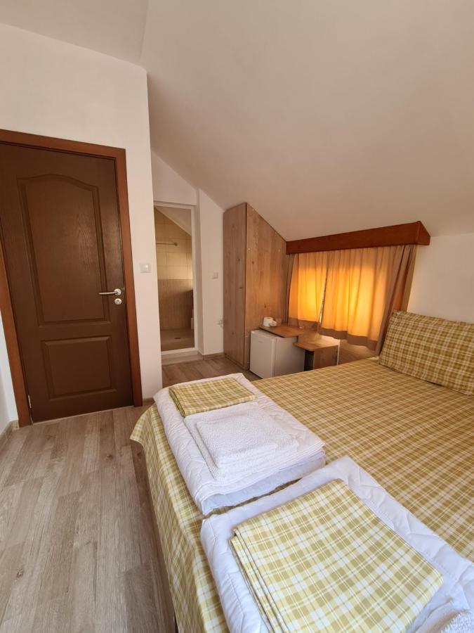Guest Rooms Kostovi 네세부르 외부 사진