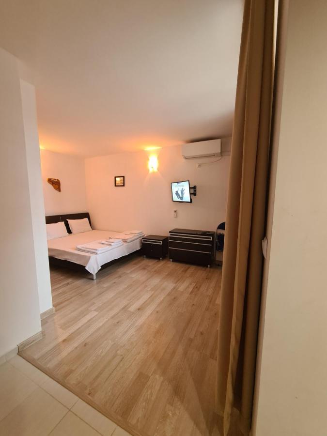 Guest Rooms Kostovi 네세부르 외부 사진