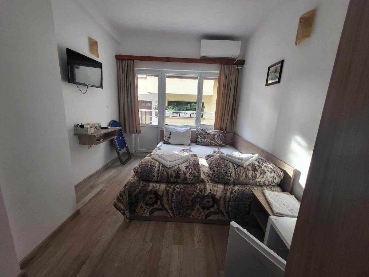 Guest Rooms Kostovi 네세부르 외부 사진