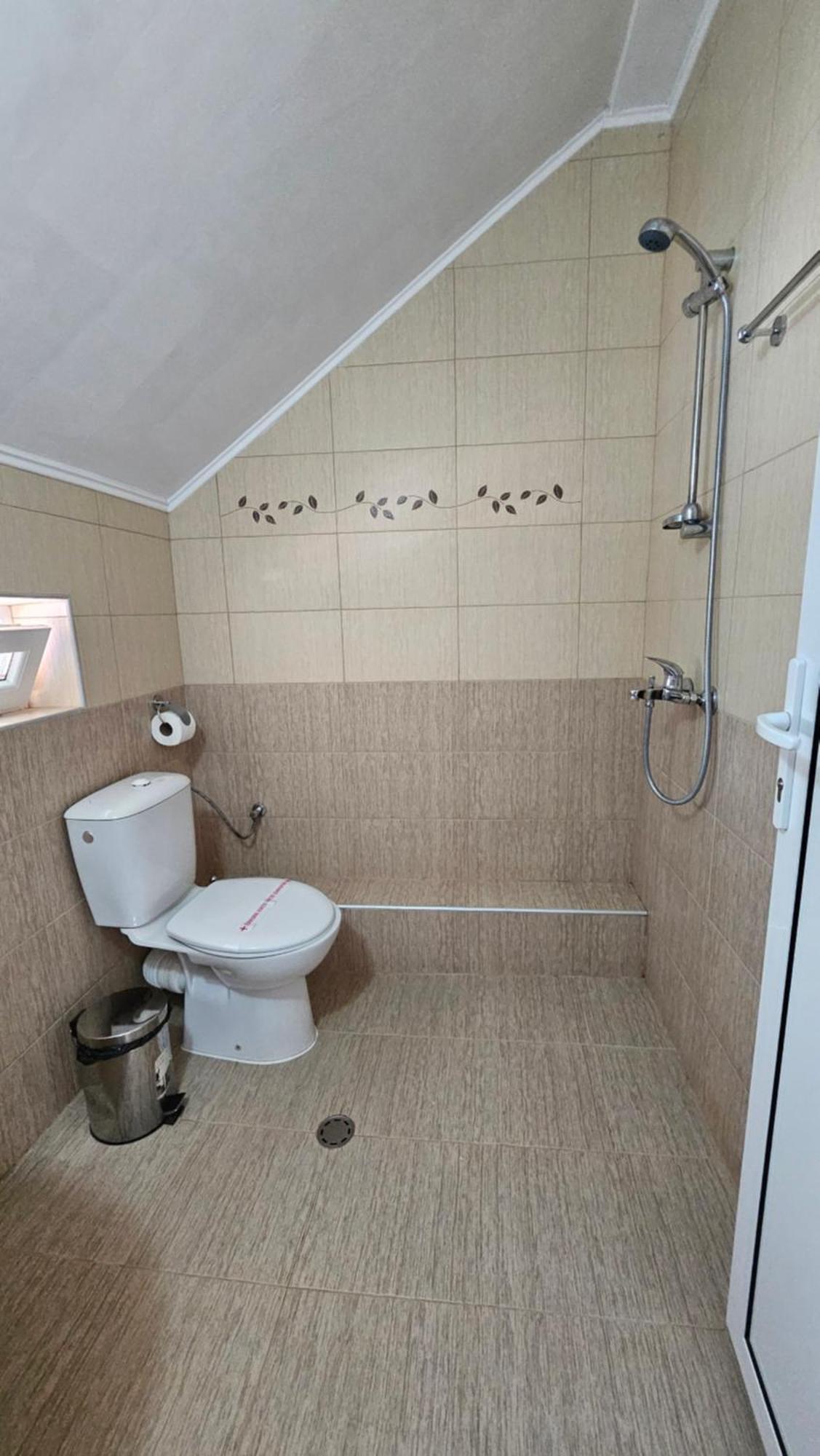 Guest Rooms Kostovi 네세부르 외부 사진